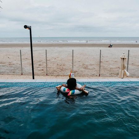 Timur Bay Groundfloor Pool & Seaview Kuantan Exteriér fotografie