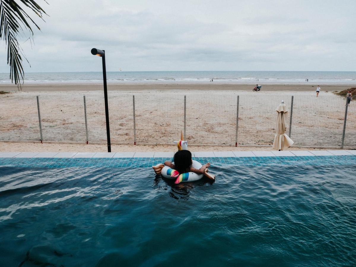 Timur Bay Groundfloor Pool & Seaview Kuantan Exteriér fotografie